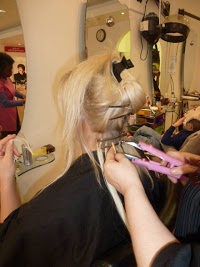 Fabulous Front Lace Wigs Ltd 303379 Image 6