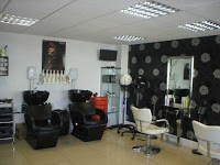 Rubys Hairdressers 316098 Image 4