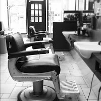 Esquire Barbers 301367 Image 1