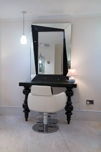 Foster London Hair and Beauty Shoreditch 322175 Image 8