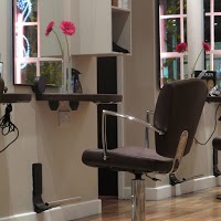 The View Hairdressing 303681 Image 2