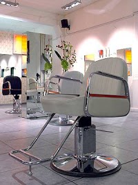 Vision Hairdressers 304291 Image 0